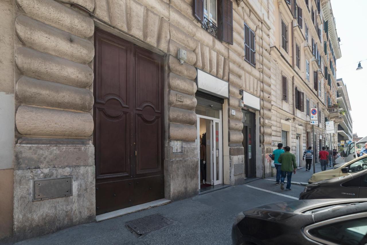 Piazza Vittorio Apartment Rzym Zewnętrze zdjęcie